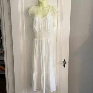 Vintage Lorraine off white/cream‎ 3 tier nylon full slip with embroidered bodice